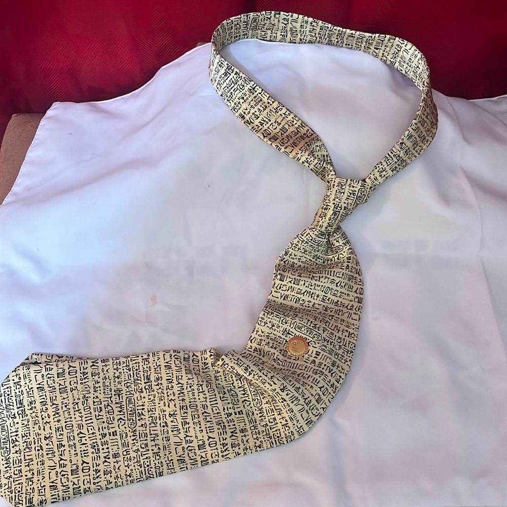 Vintage MUSEUM ARTIFACTS 100% Silk hieroglyphics pattern